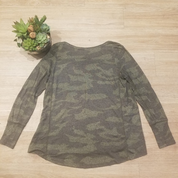 Mudd Camo Shirt Long Sleeve Soft Cozy Tunic Green - Picture 2 of 6